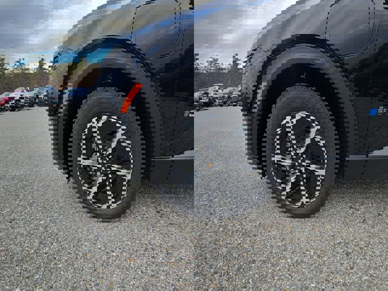 New 2026 Chevrolet Equinox EV LT w/ LPO, All-Weather Mat Package image 70