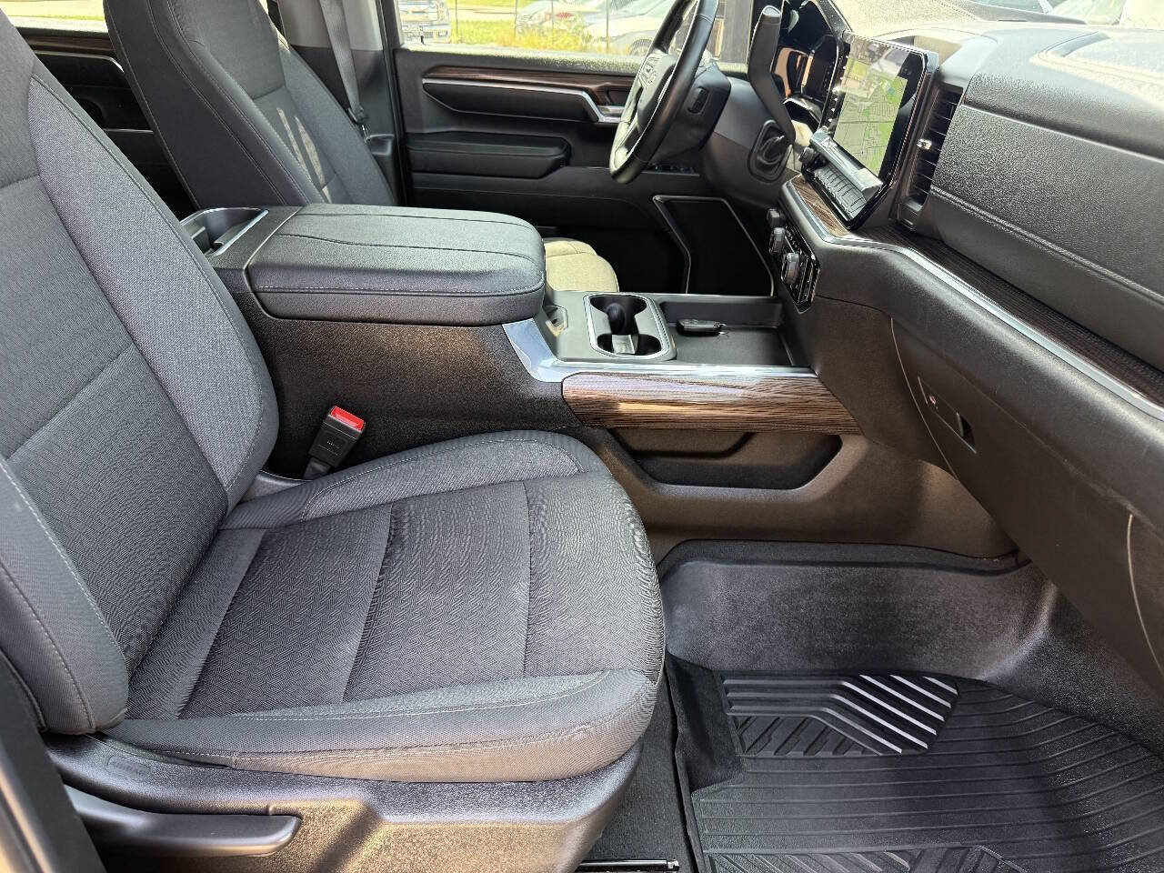 Used 2024 Chevrolet Silverado 2500 LT AWD/4WD image 21