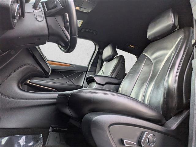 Used 2019 Lincoln MKC Select image 13