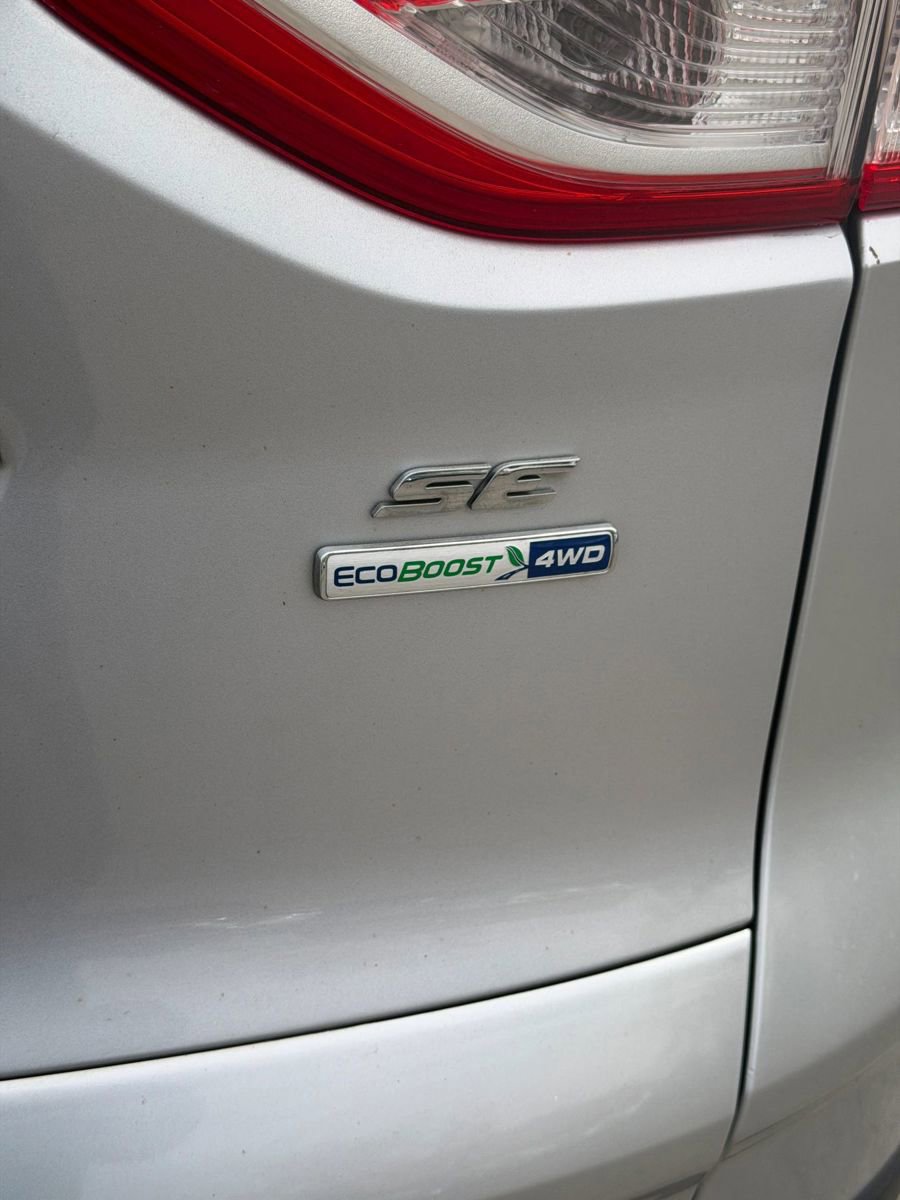 Used 2015 Ford Escape SE w/ Equipment Group 201A image 22