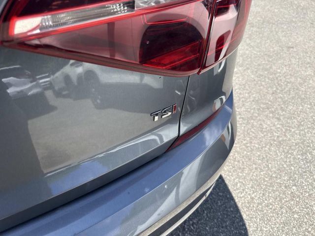 Used 2019 Volkswagen Passat 2.0T Wolfsburg w/ Wheels & Sunroof Package FWD image 8