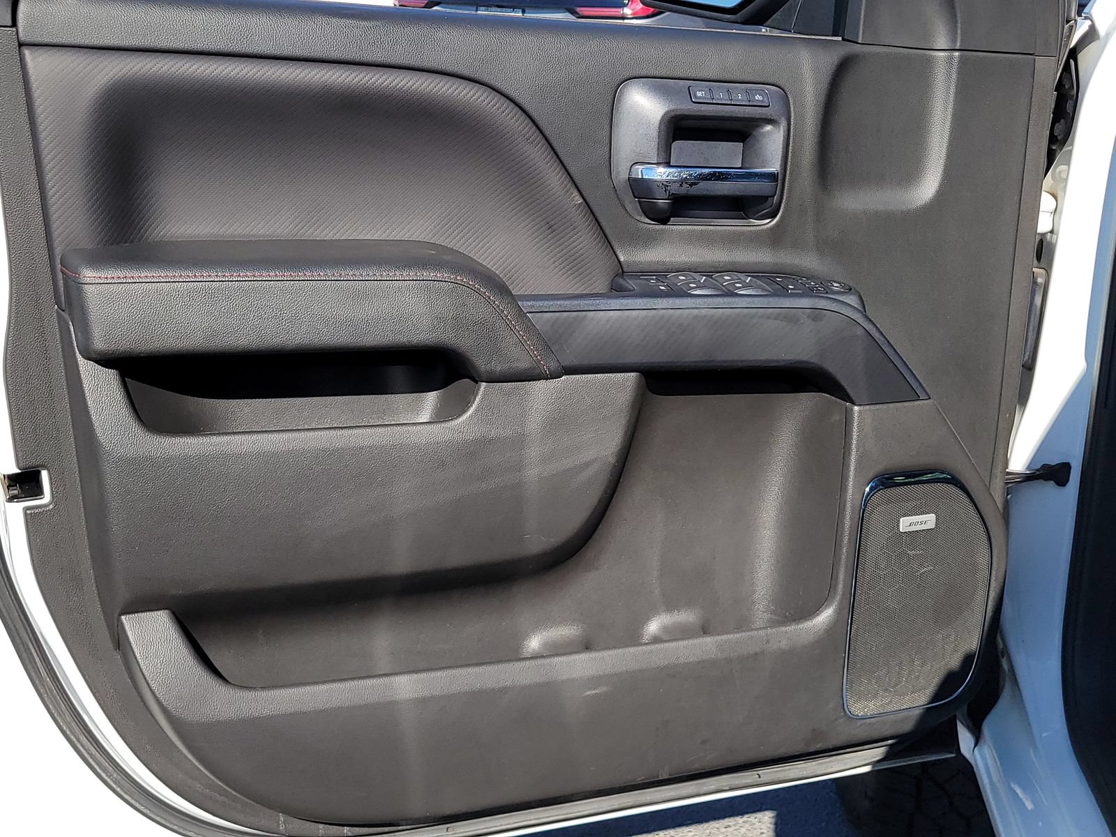 Used 2018 GMC Sierra 1500 SLT AWD/4WD image 7