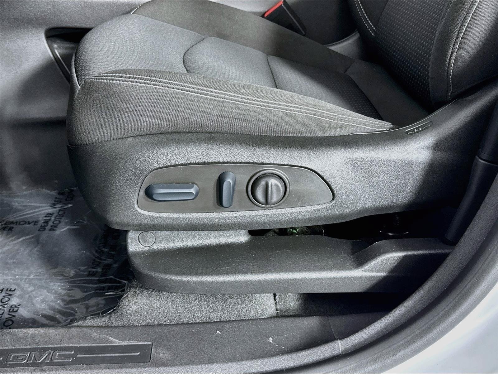 Used 2023 GMC Terrain SLE w/ Driver Convenience Package FWD image 20