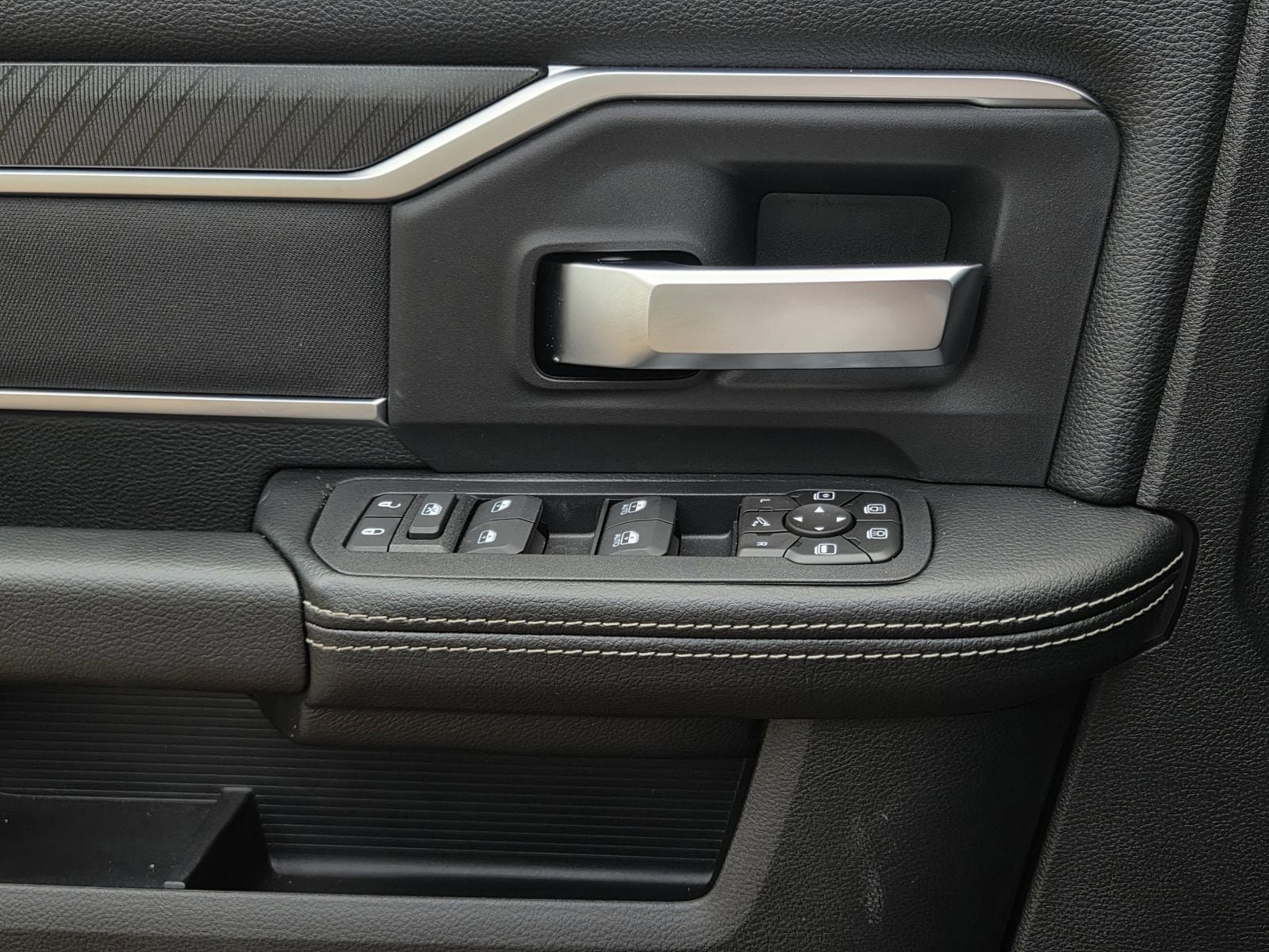 New 2026 RAM 2500 Big Horn AWD/4WD image 16