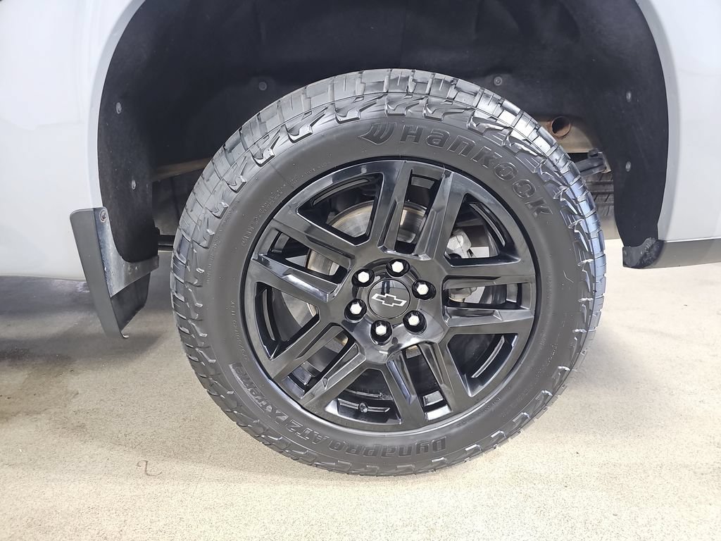 Certified 2024 Chevrolet Silverado 1500 RST AWD/4WD image 37