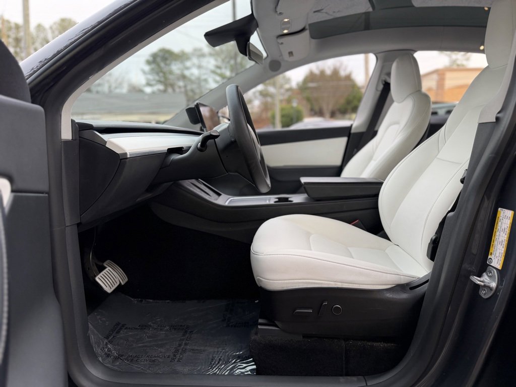 Used 2021 Tesla Model Y Performance image 25