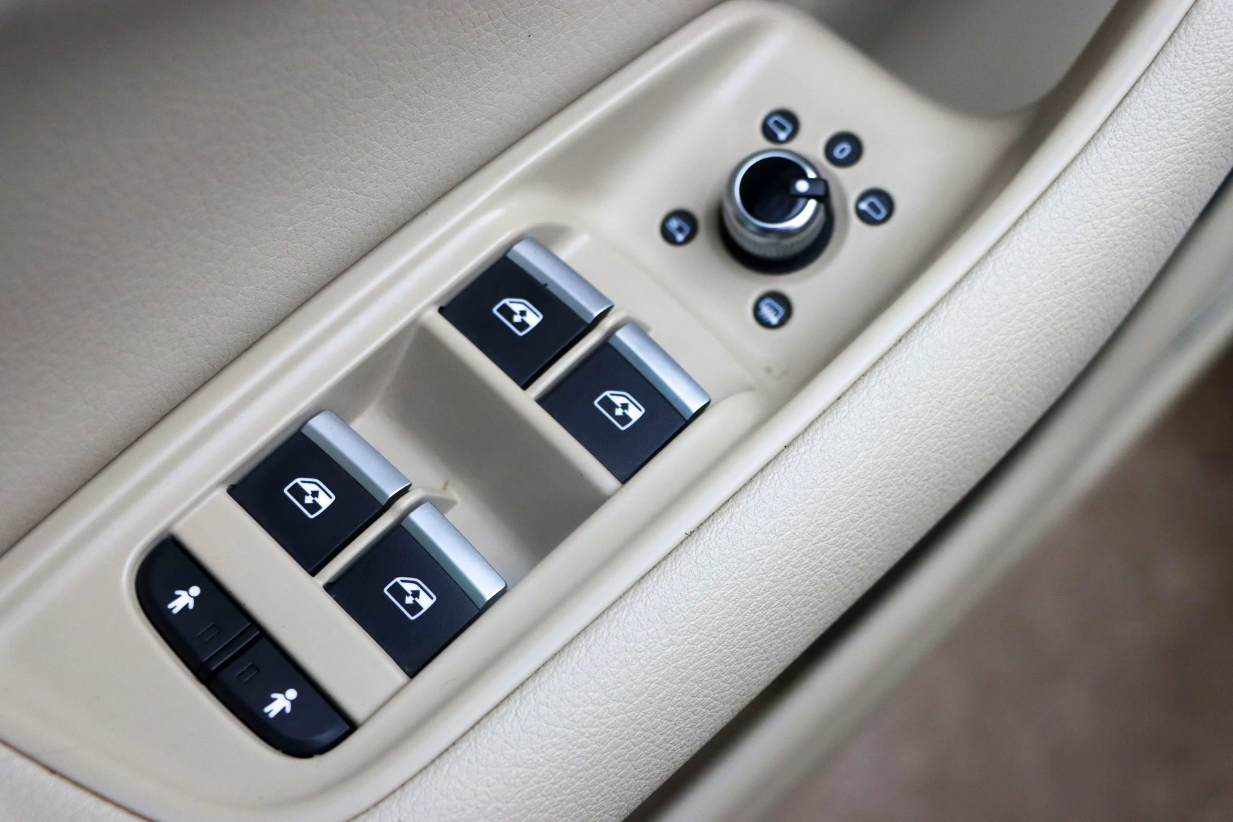 Used 2018 Audi Q7 3.0T Prestige image 14