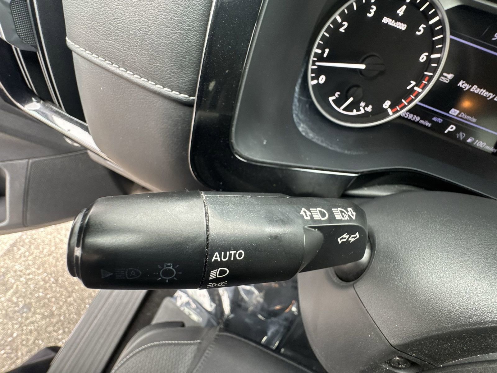 Used 2022 Nissan Pathfinder SV image 23