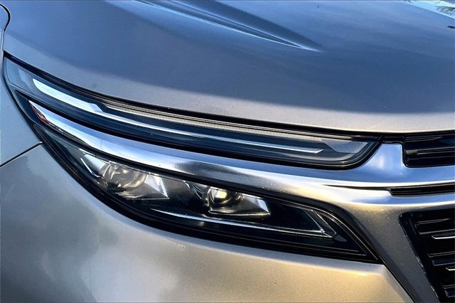 Used 2024 Chevrolet Equinox Premier image 33