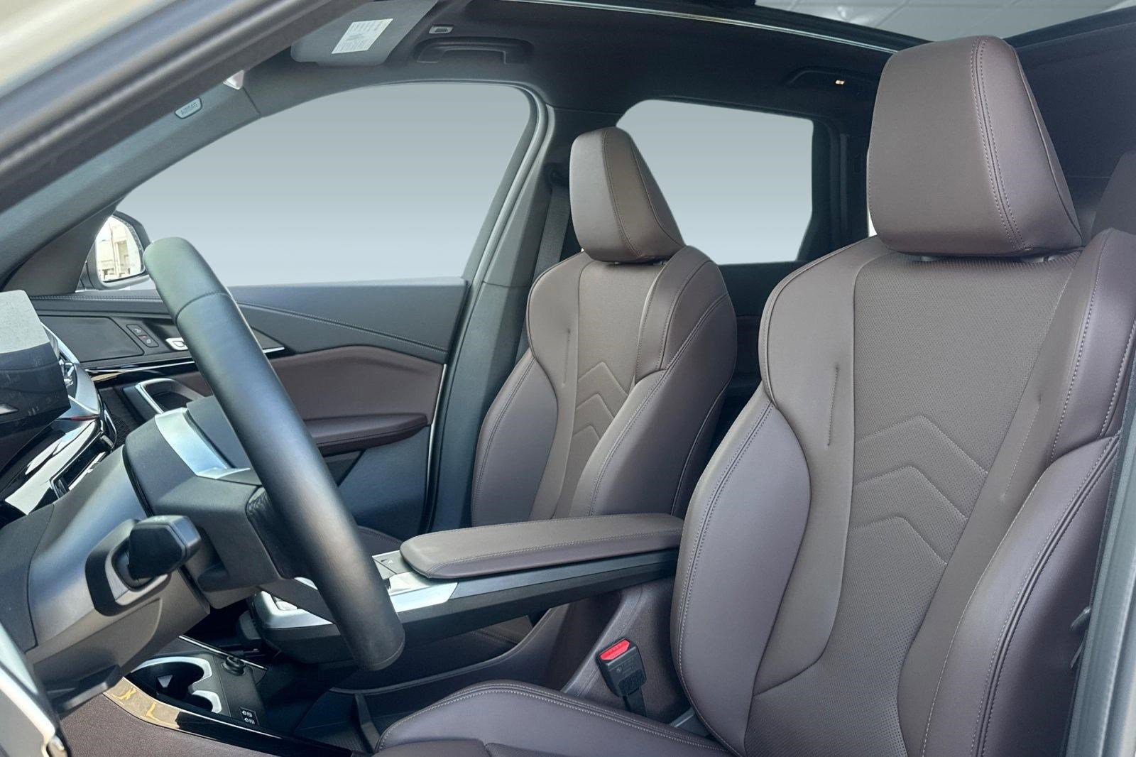 Used 2025 BMW X1 xDrive28i w/ Convenience Package image 21