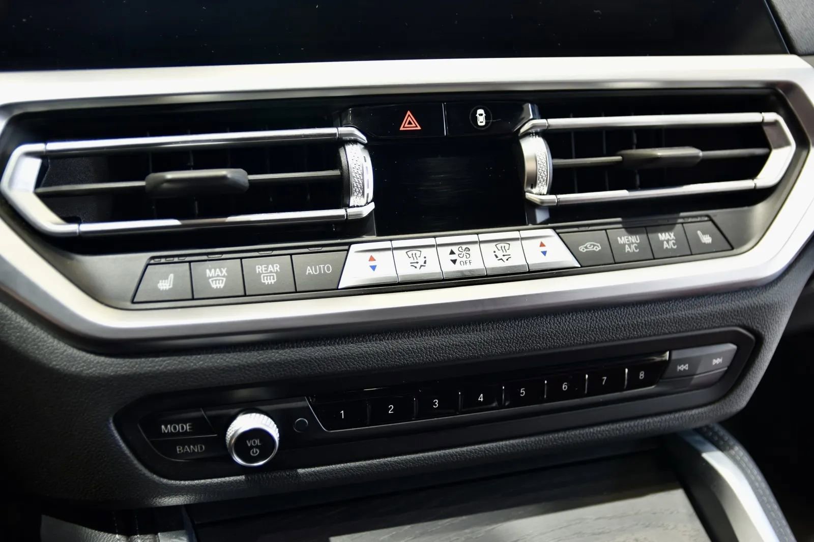 Used 2022 BMW 430i xDrive Convertible w/ M Sport Package image 19