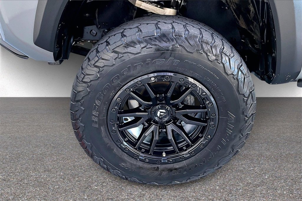 Used 2020 Toyota Tacoma TRD Off-Road image 30