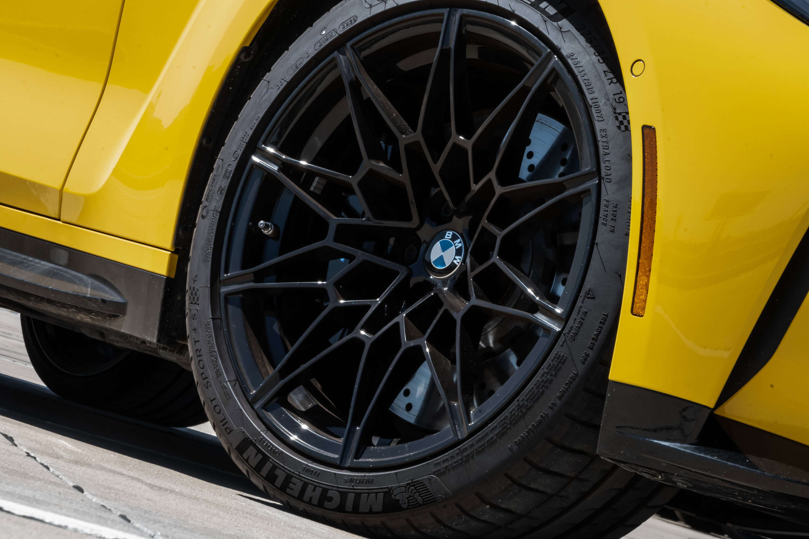 Used 2024 BMW M4 Competition w/ Executive Package RWD image 39