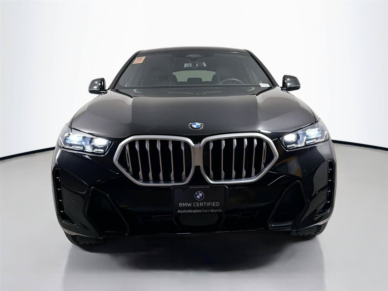 Certified 2026 BMW X6 xDrive40i AWD/4WD image 2