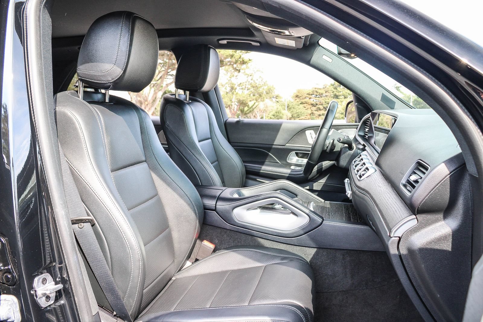 Certified 2021 Mercedes-Benz GLE 350 4MATIC w/ Premium Package image 19