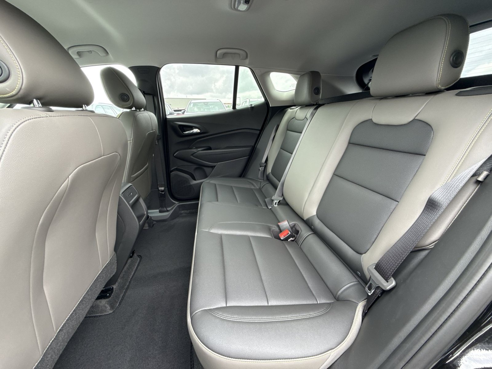 New 2026 Chevrolet Trax ACTIV w/ Driver Confidence Package FWD image 25