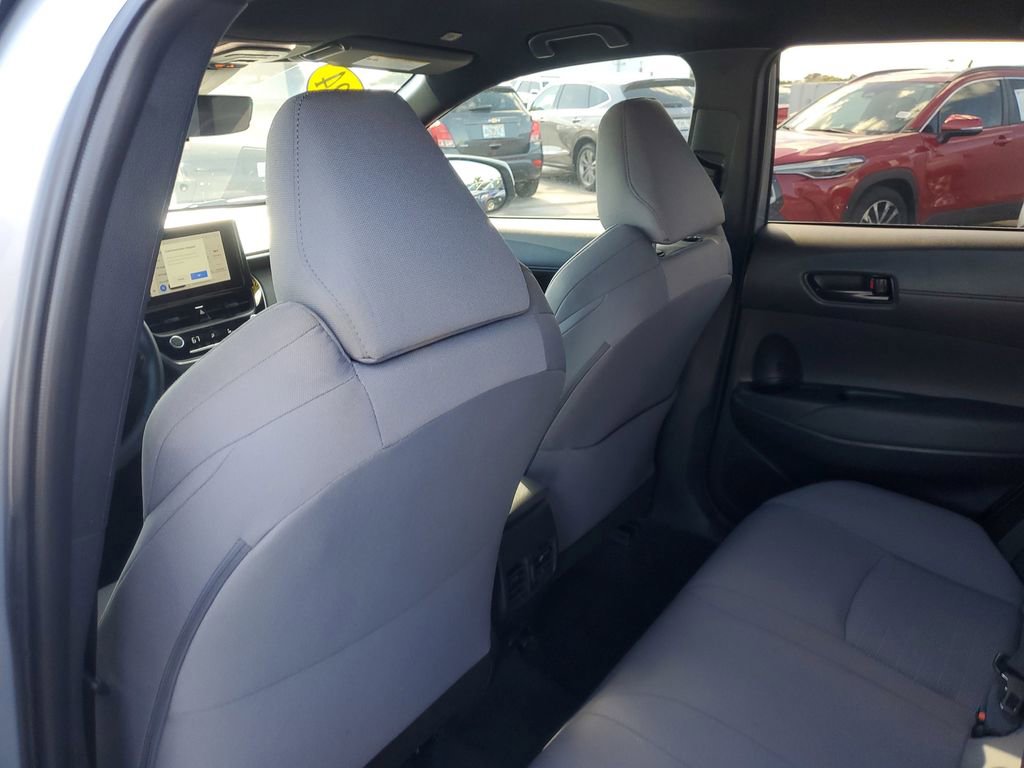 Used 2024 Toyota Corolla Cross SE image 11
