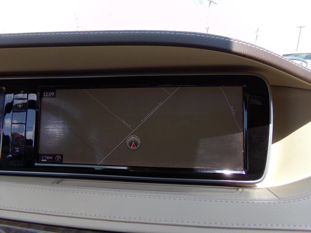 Used 2015 Mercedes-Benz S 550 4MATIC Sedan image 34