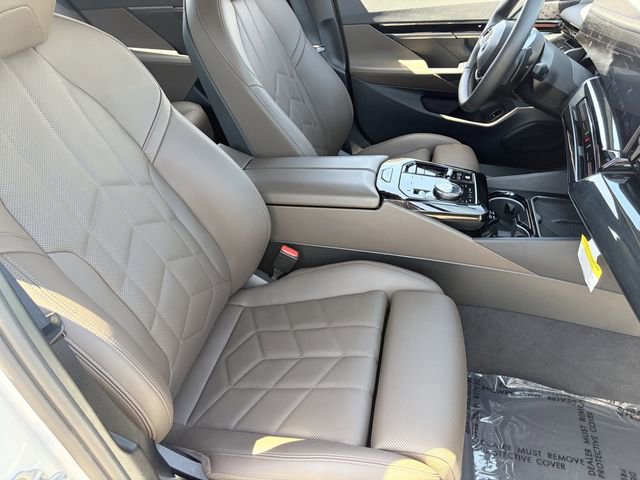Certified 2025 BMW 530i RWD image 11