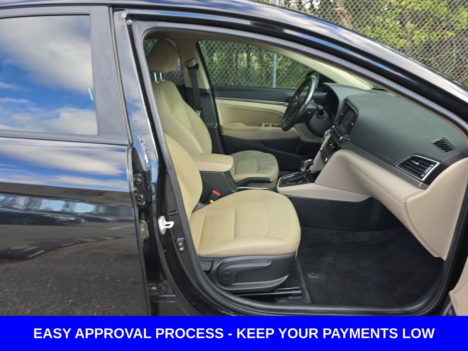 Used 2017 Hyundai Elantra Value Edition FWD image 11