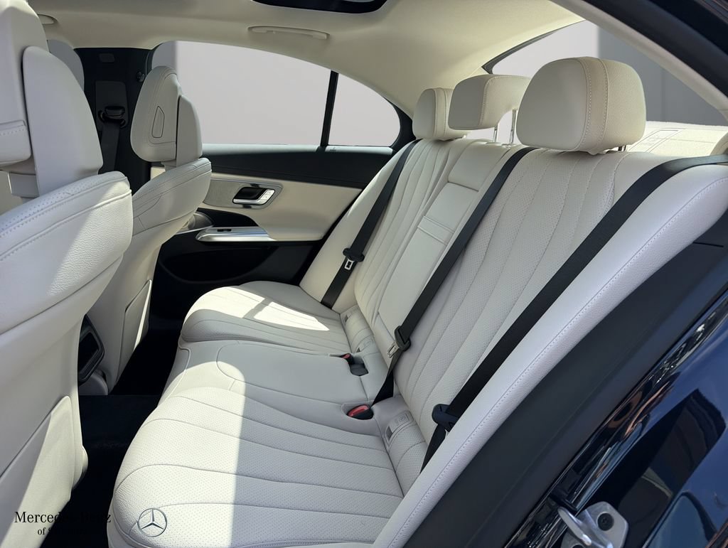 New 2026 Mercedes-Benz E 450 4MATIC Sedan image 16