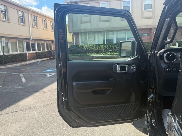 Certified 2019 Jeep Wrangler Unlimited Sport S image 24