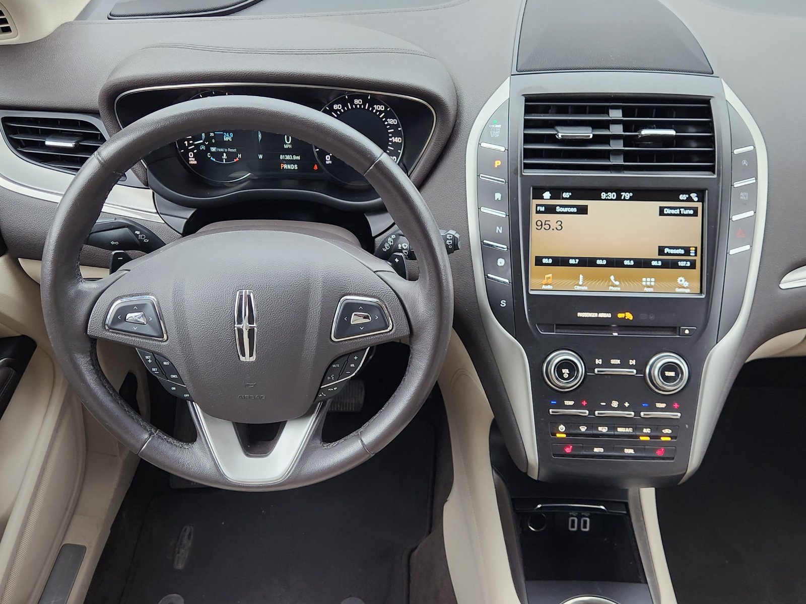 Used 2017 Lincoln MKC Premiere FWD image 32