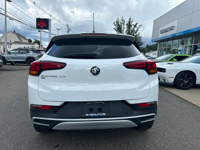 Used 2023 Buick Encore GX Select w/ Safety Package II AWD/4WD image 4