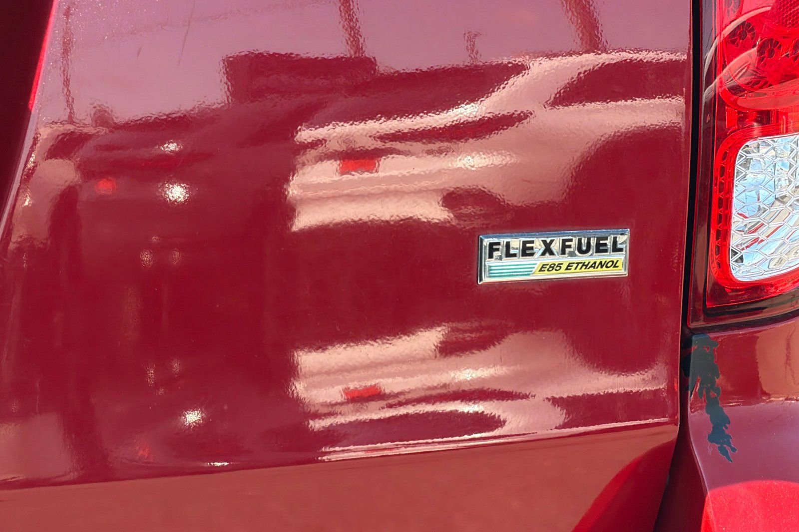 Used 2013 Dodge Grand Caravan SXT FWD image 27