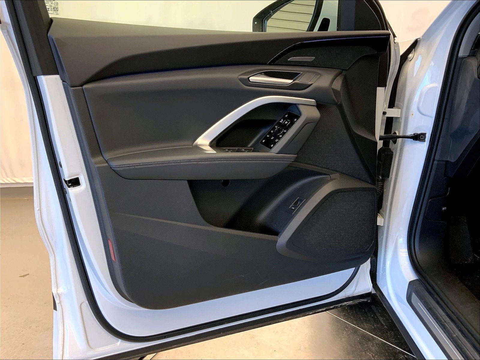 Certified 2025 Audi Q5 Premium w/ Premium Plus AWD/4WD image 25