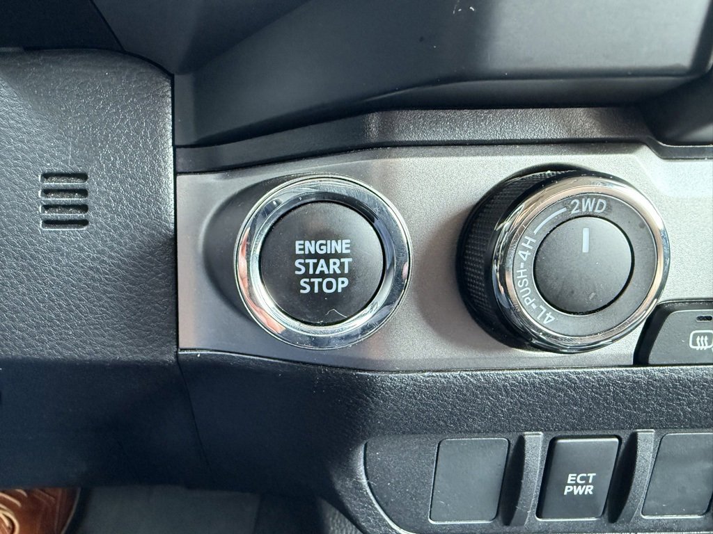 Used 2023 Toyota Tacoma 4x4 Double Cab image 47