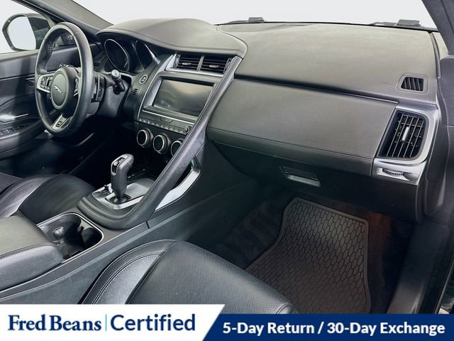 Used 2020 Jaguar E-PACE SE image 32