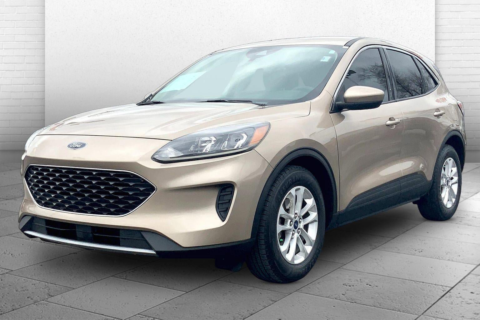 Used 2020 Ford Escape SE image 11