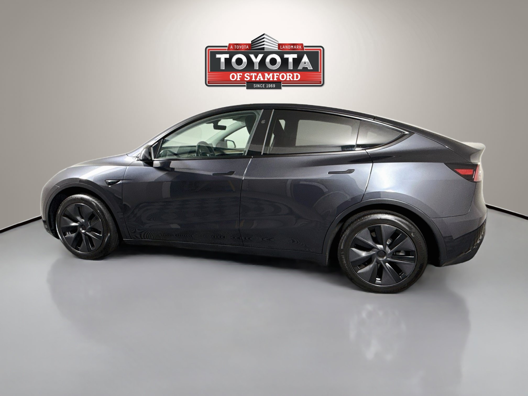 Used 2025 Tesla Model Y Long Range AWD/4WD image 4