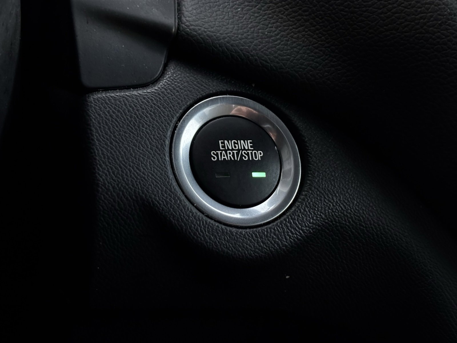 Used 2023 Chevrolet Equinox LT image 24