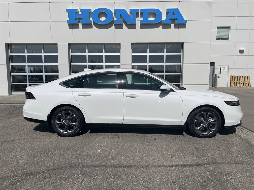 New 2025 Honda Accord EX-L image 2