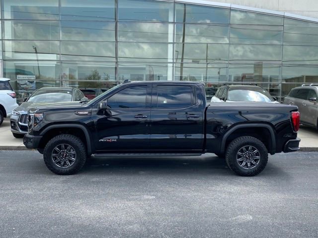 Used 2024 GMC Sierra 1500 AT4X image 2