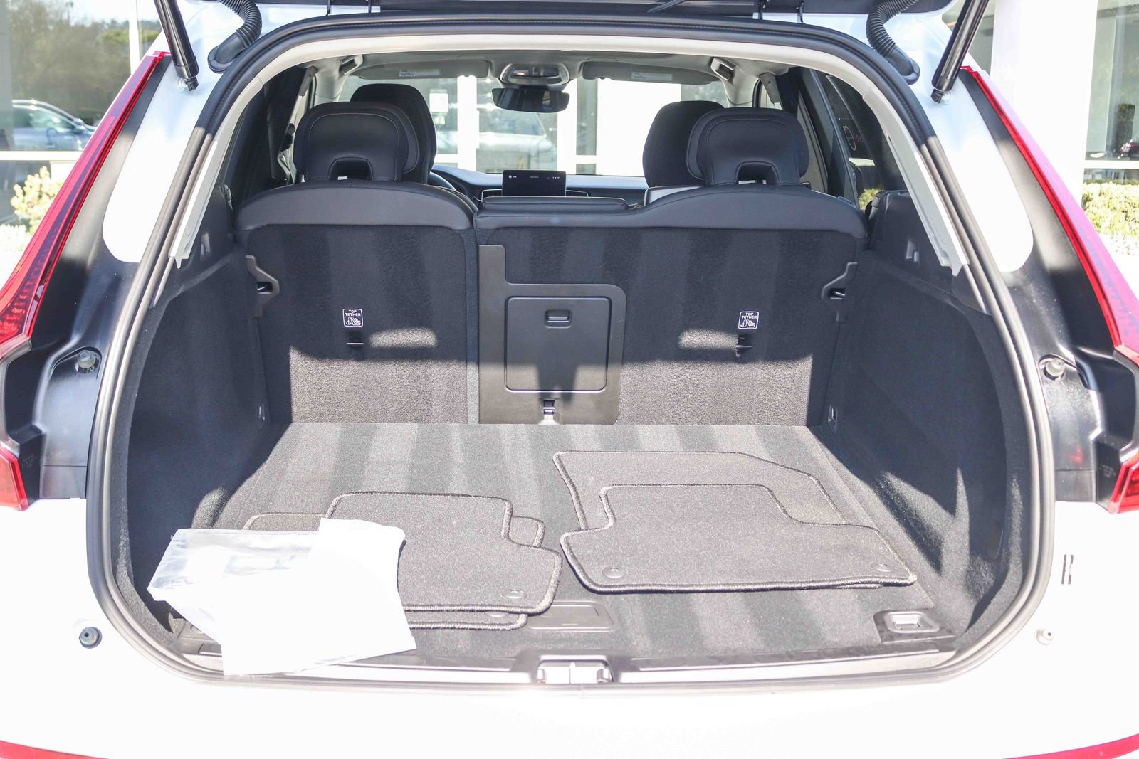 Certified 2026 Volvo XC60 B5 Core AWD/4WD image 29