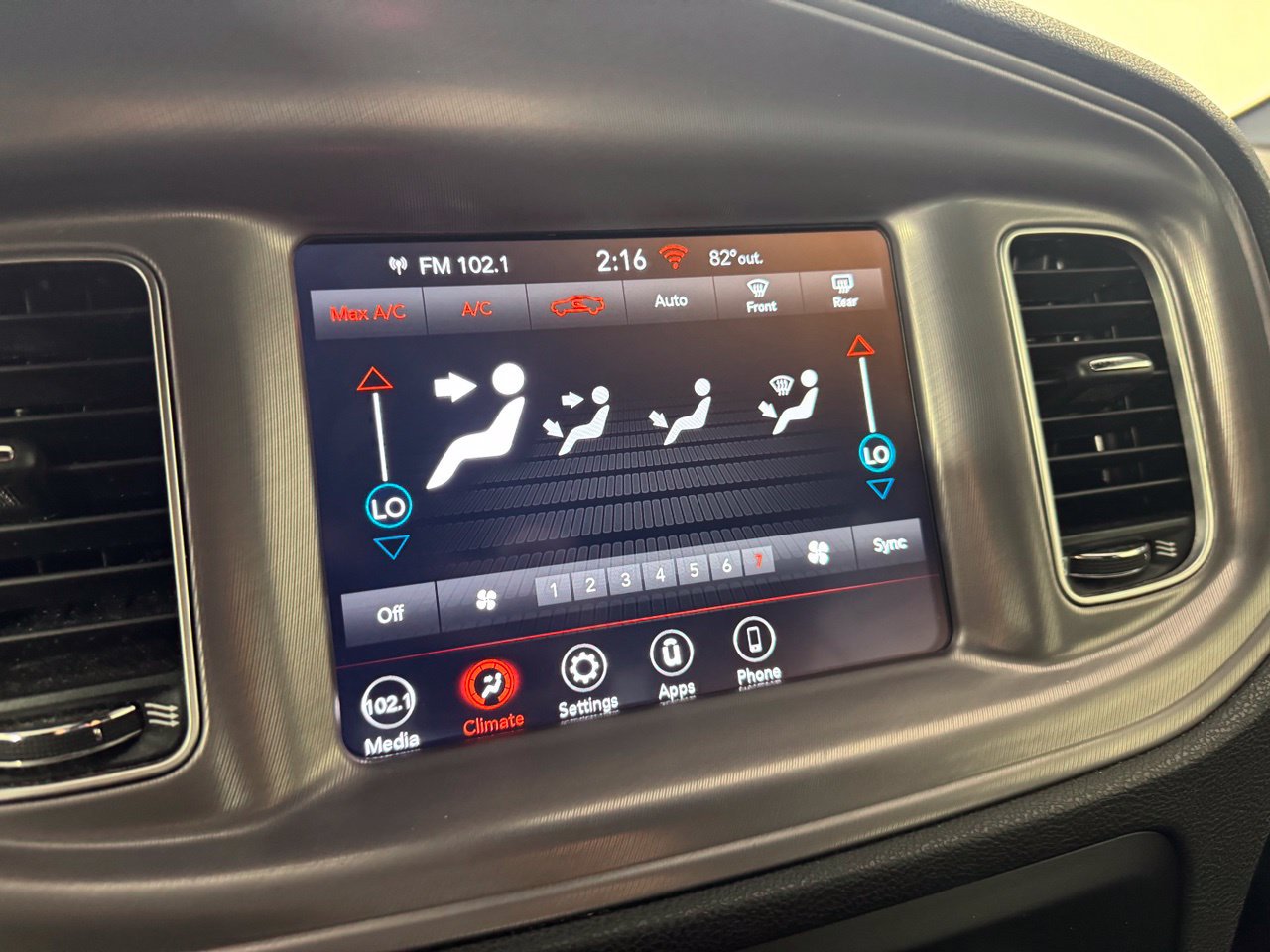 Used 2023 Dodge Charger R/T w/ Harman/Kardon Audio Group RWD image 14