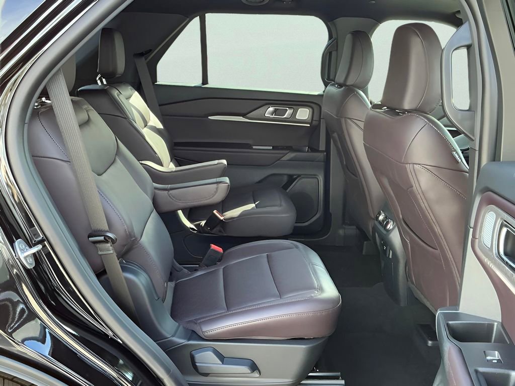 New 2026 Ford Explorer Platinum RWD image 16