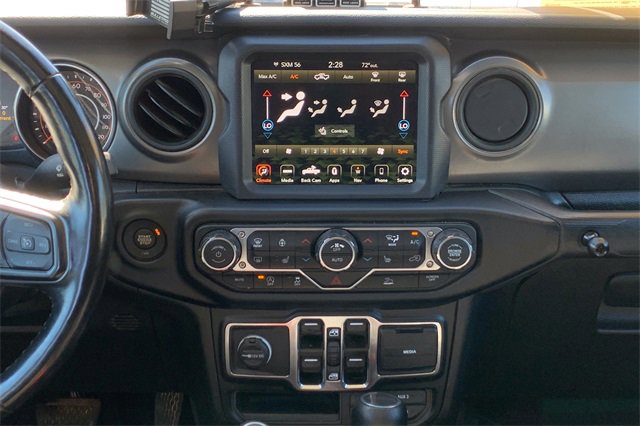 Certified 2022 Jeep Gladiator Willys image 21