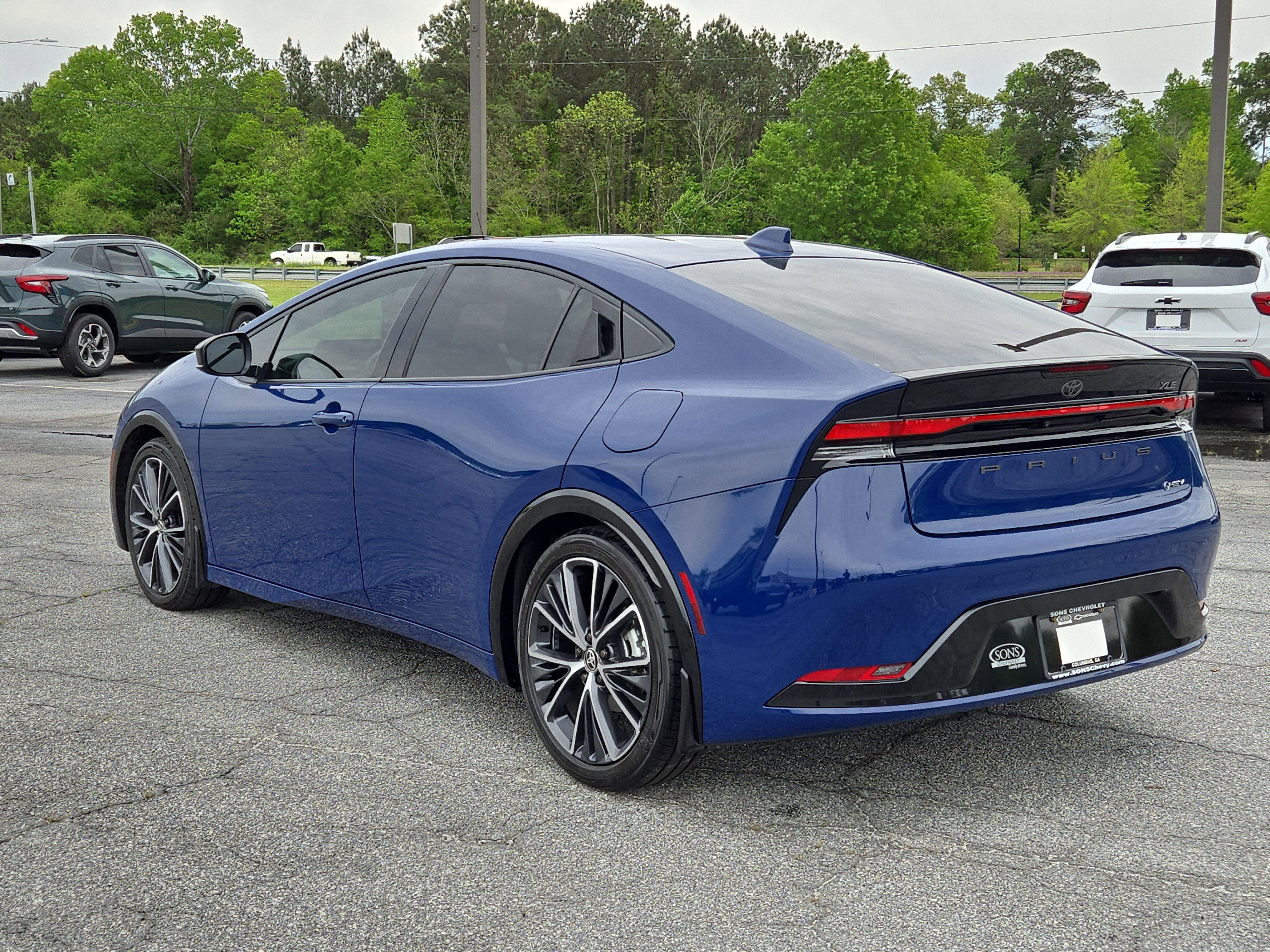 Used 2024 Toyota Prius XLE image 11