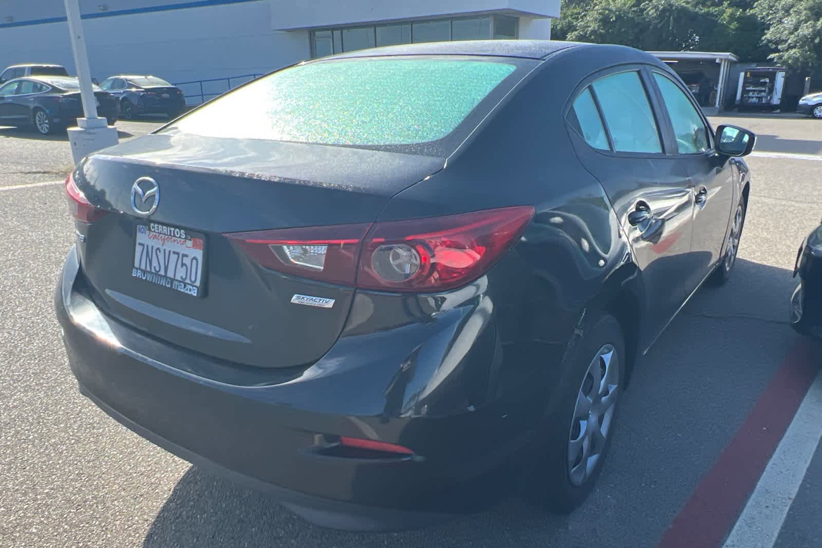 Used 2016 MAZDA MAZDA3 i Sport FWD image 4