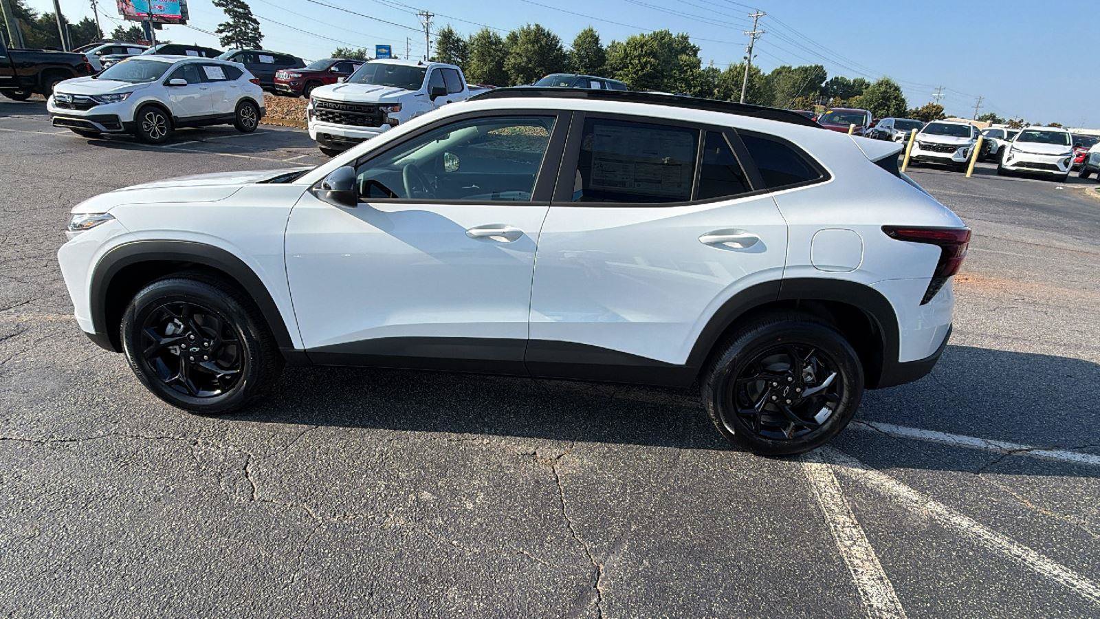 New 2026 Chevrolet Trax LT w/ Driver Confidence Package FWD image 11