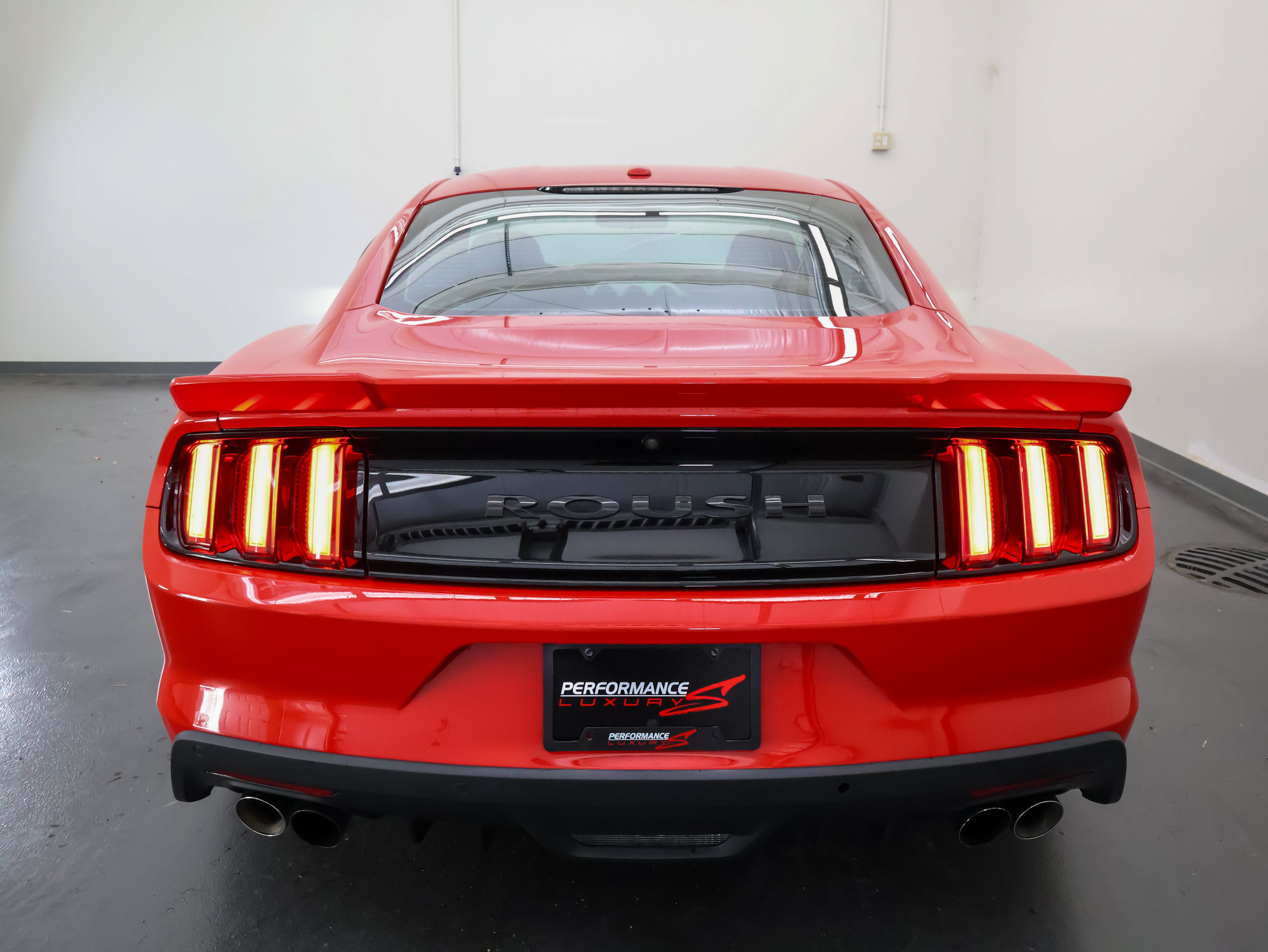 Used 2015 Ford Mustang GT Premium w/ Enhanced Security Package RWD image 4