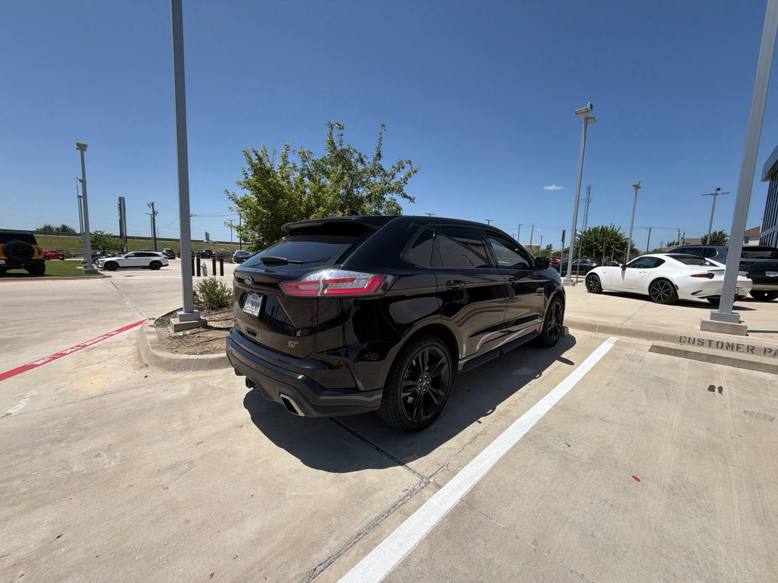 Used 2019 Ford Edge ST w/ Equipment Group 401A AWD/4WD image 15