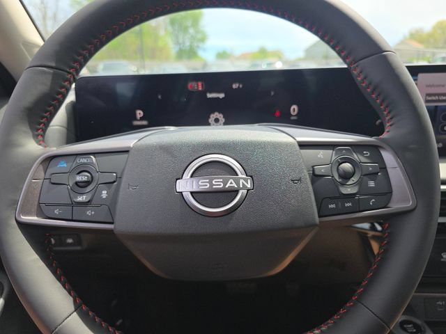New 2026 Nissan Sentra SR w/ SR Premium Package FWD image 30