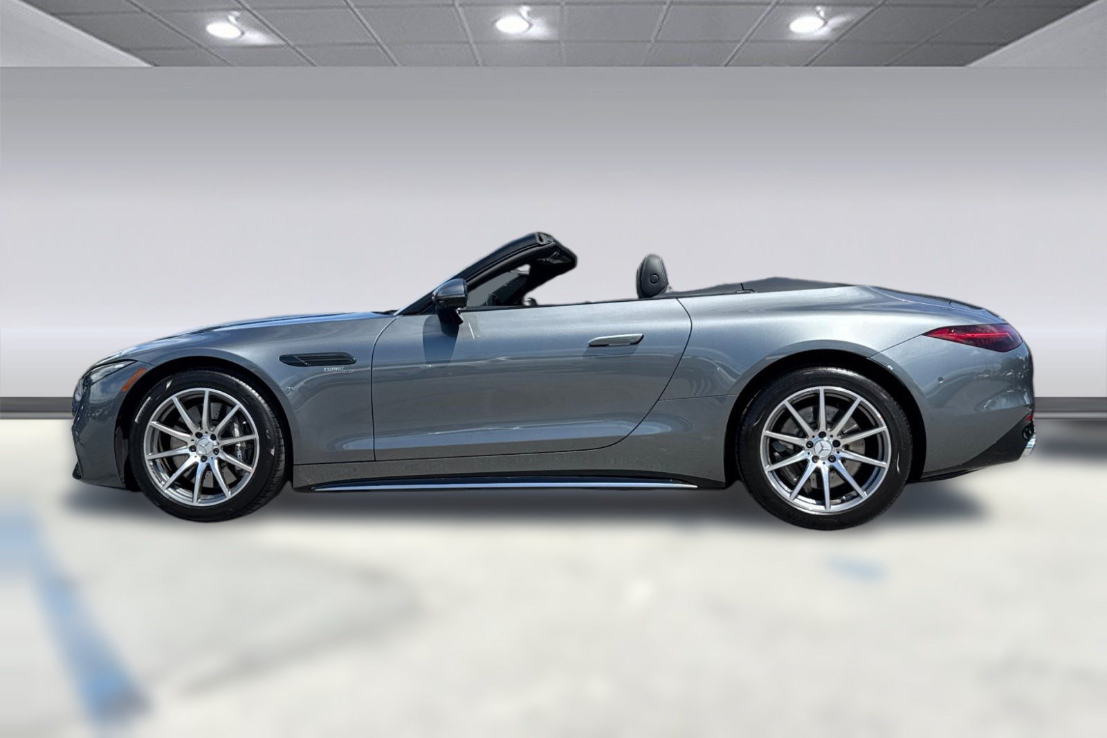 Certified 2023 Mercedes-Benz SL 43 AMG image 2