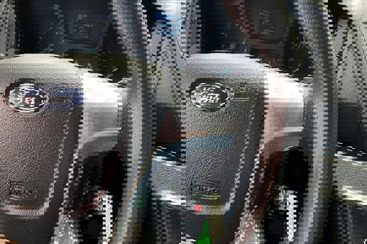 Used 2016 Ford Transit 250 130 Low Roof w/ Exterior Upgrade Package image 19