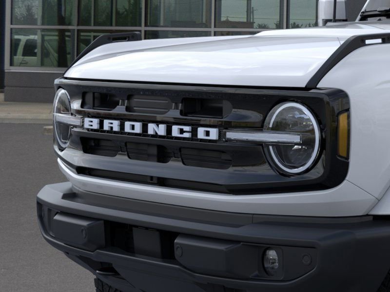New 2026 Ford Bronco Outer Banks AWD/4WD image 19